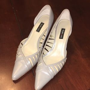 Style & Co. Grey Pumps with Cutouts Size 7